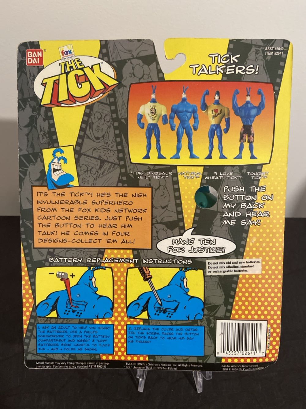 Tourist Tick - Bandai (The Tick: Tick Talkers) action figure collectible [Barcode 045557026417] - Main Image 2
