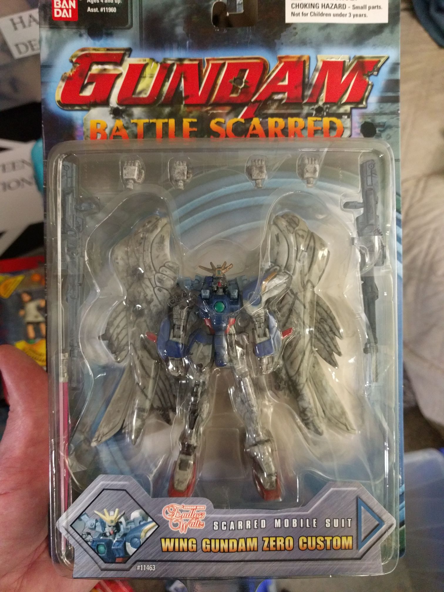 Gundam Battle Scarred: Wing Gundam Zero Custom  action figure collectible [Barcode 045557114633] - Main Image 1