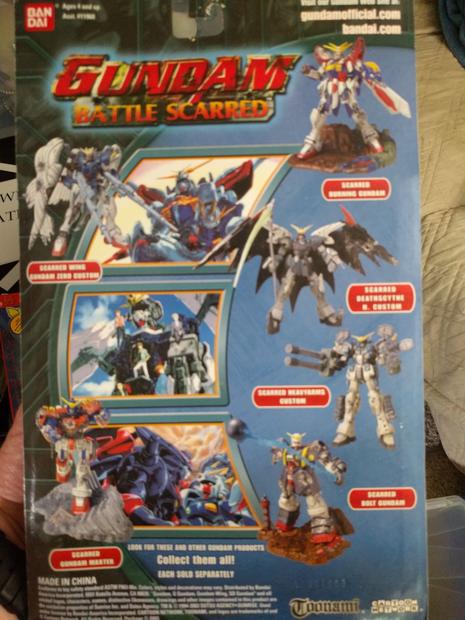 Gundam Battle Scarred: Wing Gundam Zero Custom  action figure collectible [Barcode 045557114633] - Main Image 2