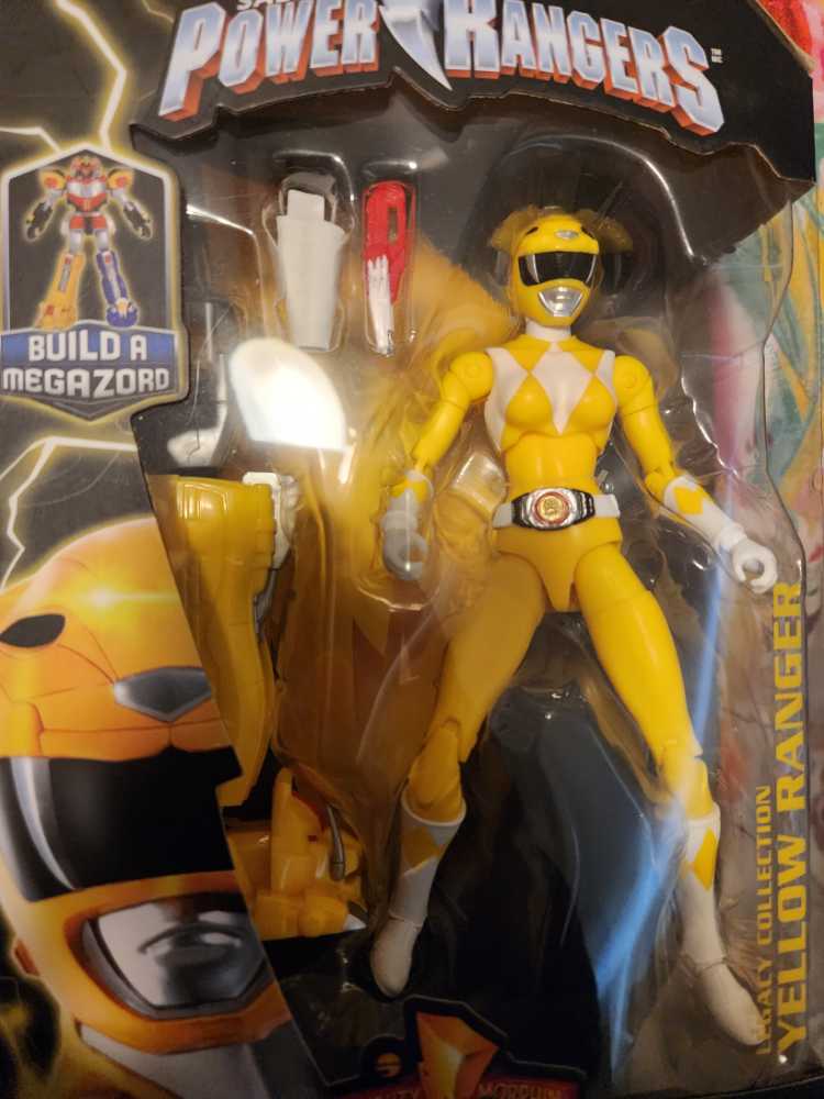 MMPR - Yellow Ranger Legacy Collection - Bandai (Mighty Morphin Power Rangers) action figure collectible [Barcode 045557431662] - Main Image 4