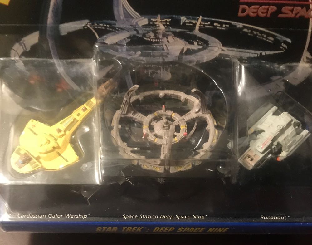 Micro Machine Star Trek Deep Space Nine - Micro Machines (Micro Machines - Star Trek) action figure collectible [Barcode 047246658855] - Main Image 3
