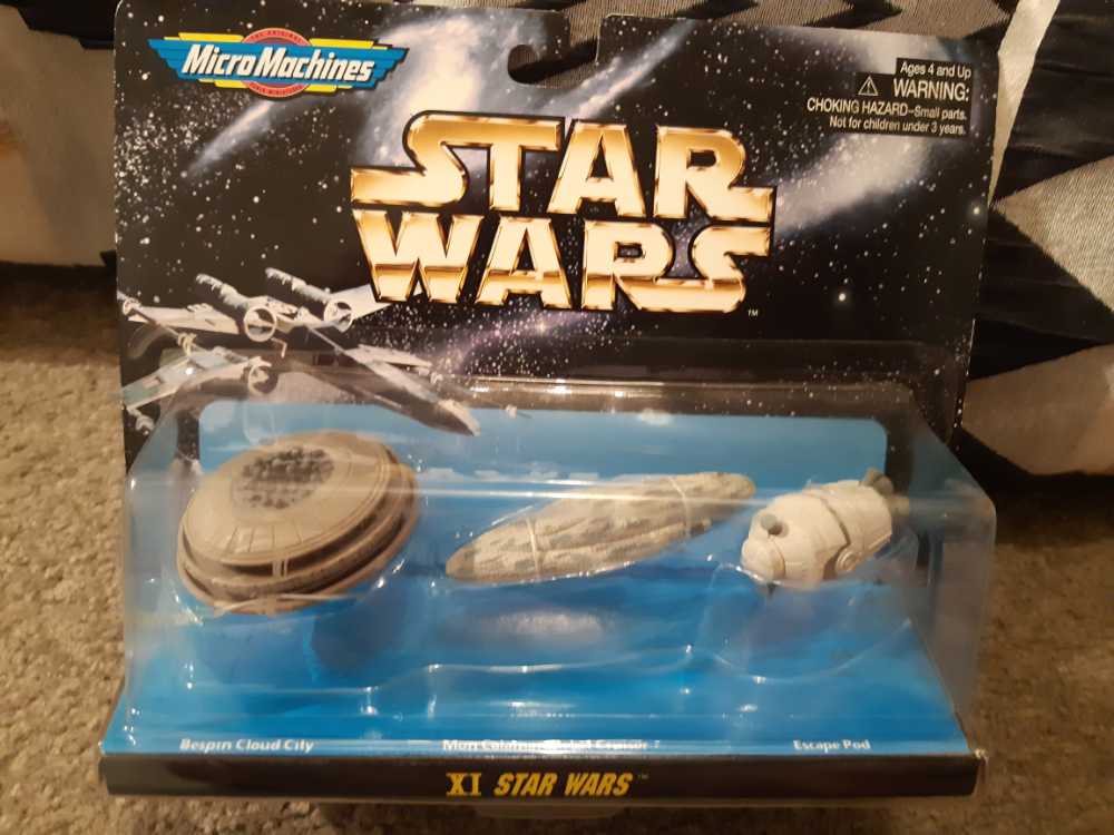 XI Star Wars - Galoob (Micro Machines (Vehicle 3-Packs)(Roman Numerals)(1997)) action figure collectible [Barcode 047246661381] - Main Image 3