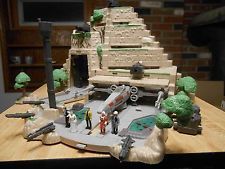 Star Wars Action Fleet Yavin Rebel Base - Micro Machines (Star Wars) action figure collectible [Barcode 047246670932] - Main Image 2