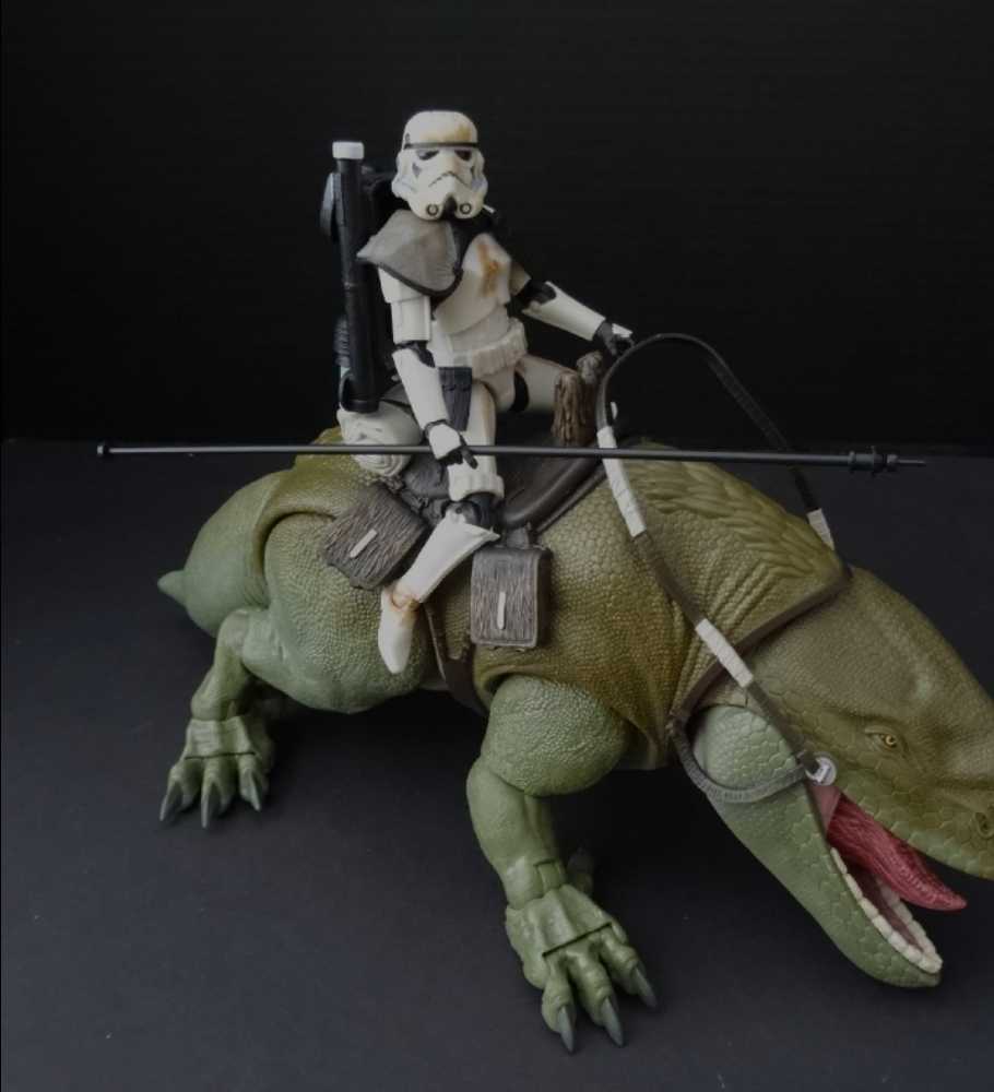 Black Series Red Ship #04 Dewback & Sandtrooper Star Wars ANH - Hasbro (Star Wars Episode IV A New Hope) action figure collectible [Barcode 0630509611171] - Main Image 3
