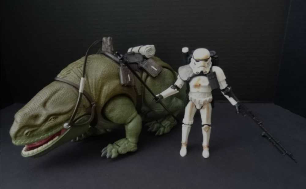 Black Series Red Ship #04 Dewback & Sandtrooper Star Wars ANH - Hasbro (Star Wars Episode IV A New Hope) action figure collectible [Barcode 0630509611171] - Main Image 4