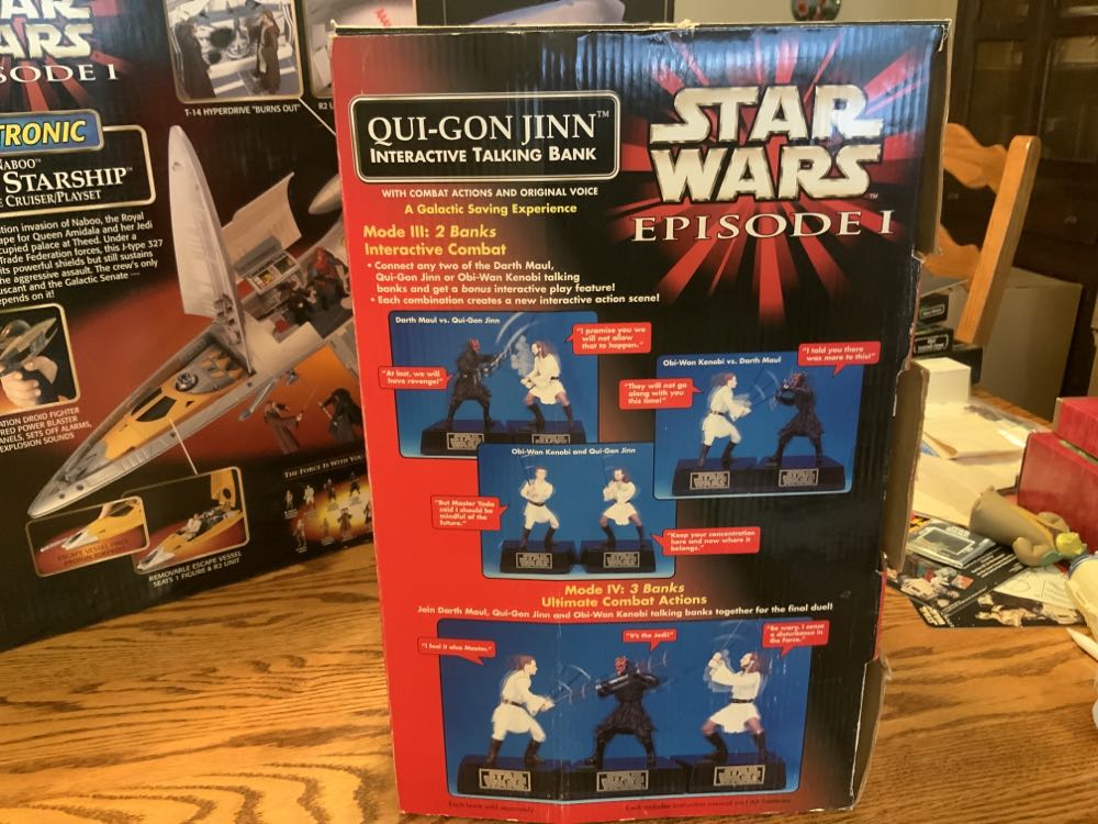 Misc  Qui-Gon Jinn Electronic Bank 3 Of 3  (1999-2000 Episode I) action figure collectible [Barcode 064442137076] - Main Image 4
