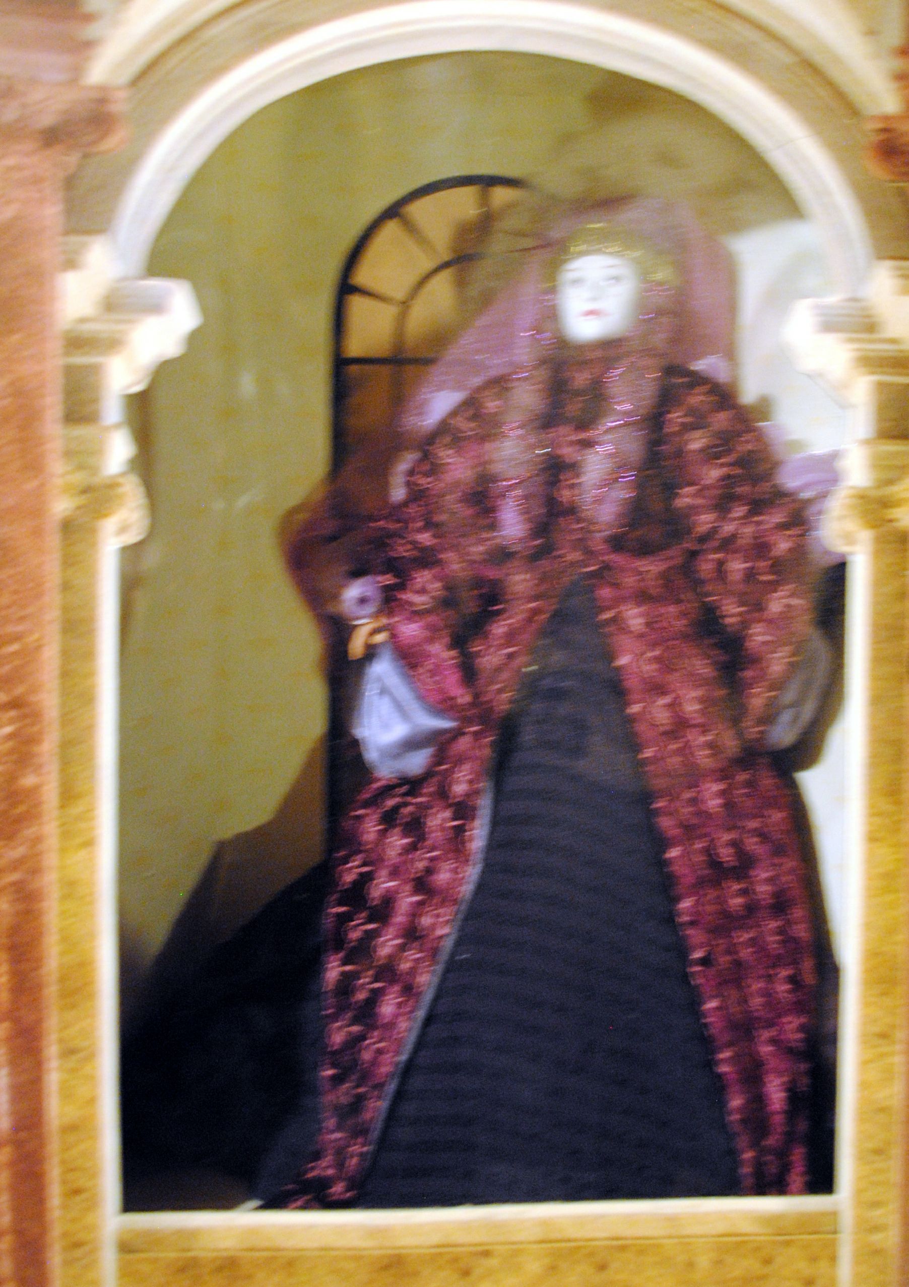 12” Queen Amidala Return To Naboo - Hasbro (1999-2000 Episode I) action figure collectible [Barcode 0076930617816] - Main Image 1