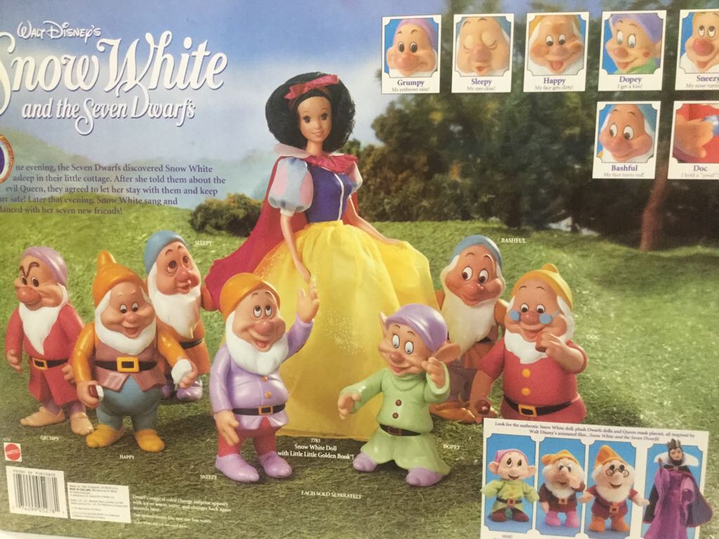 Seven Dwarfs Gift Set - Mattel Inc (Snow White And The Seven Dwarfs) action figure collectible [Barcode 074299052781] - Main Image 2