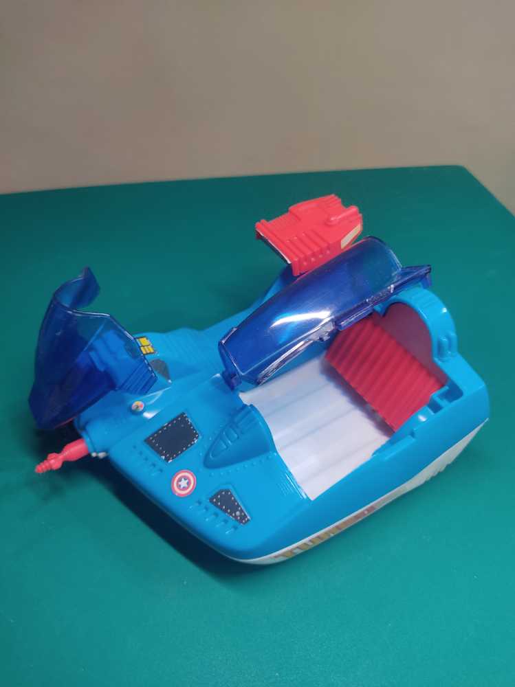 Secret Wars: Turbo Cycle  action figure collectible [Barcode 074299074738] - Main Image 3