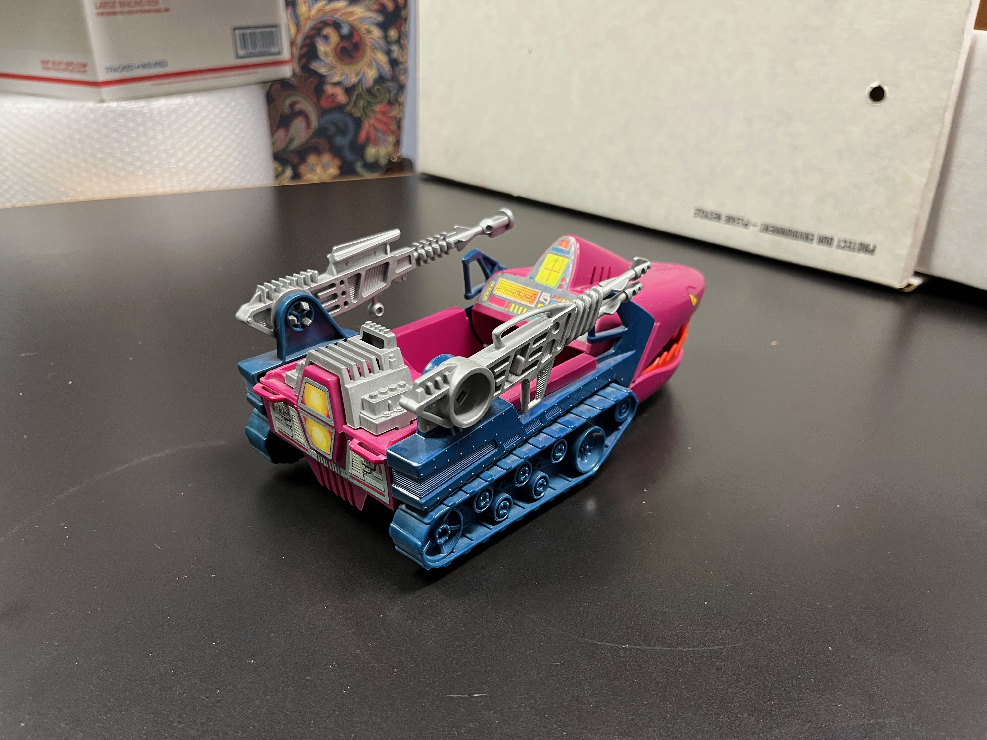 Land Shark [Vintage] - Mattel (Masters Of The Universe) action figure collectible [Barcode 074299078927] - Main Image 3