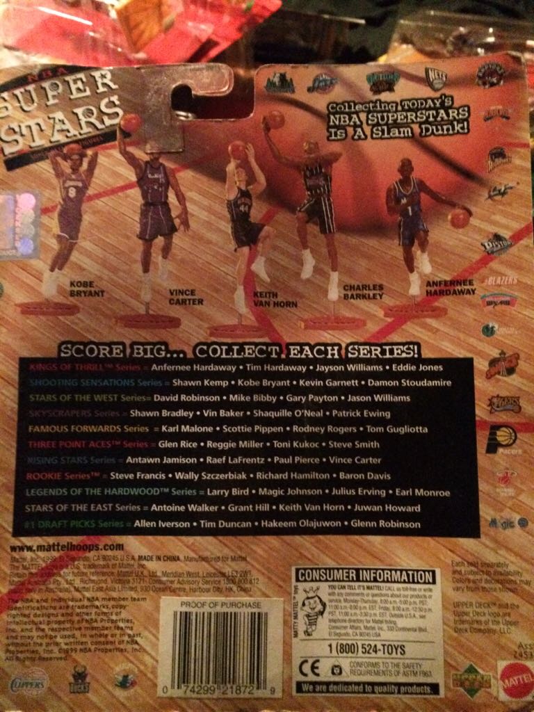 Keith Van Horn - Mattel (Starting Lineup Basketball) action figure collectible [Barcode 074299218729] - Main Image 2