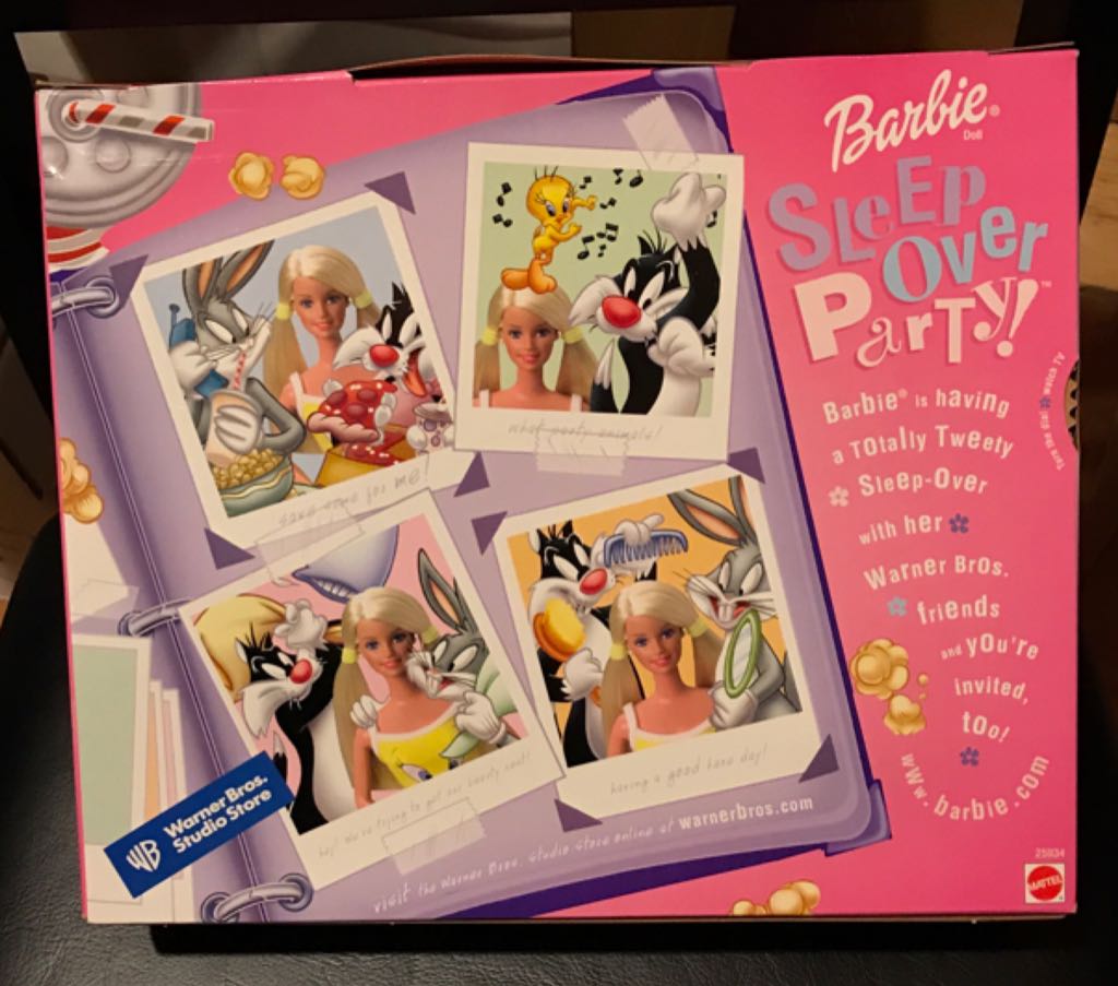 Barbie: Sleep Over Party  - Mattel (Barbie) action figure collectible [Barcode 074299259340] - Main Image 2