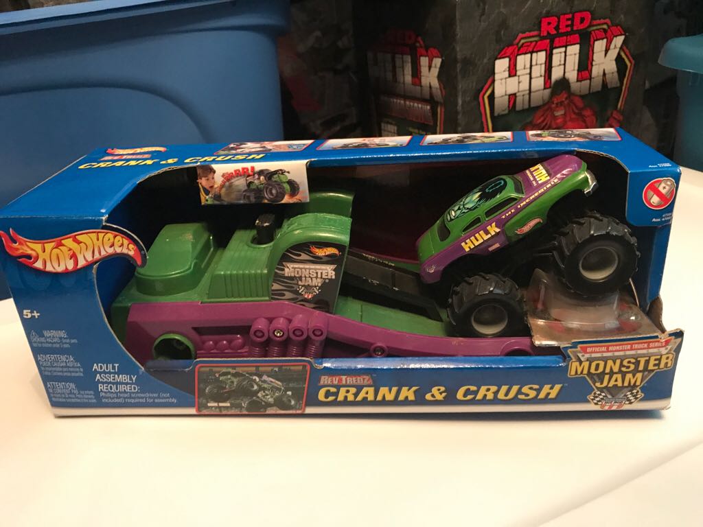 Hot Wheels Monster Jam - Crank And Crush Hulk  action figure collectible [Barcode 074299470806] - Main Image 1