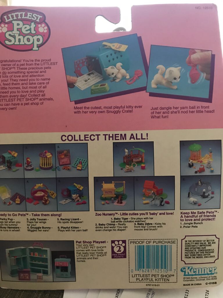 Playful Kitten With Snuggly Crate - Kenner (Littlest Pet Shop) action figure collectible [Barcode 076281125107] - Main Image 2