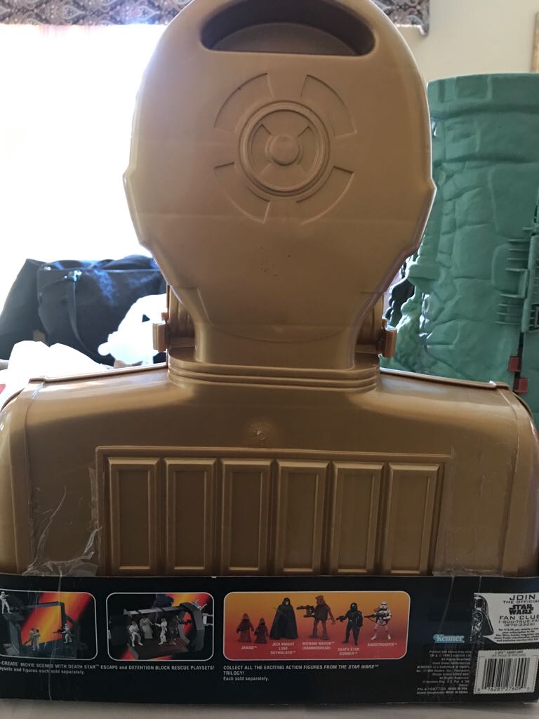 Star Wars - Talking C-3PO Carry Case - Hasbro (Star Wars - The Power Of The Force (Red Back)) action figure collectible [Barcode 076281276090] - Main Image 2