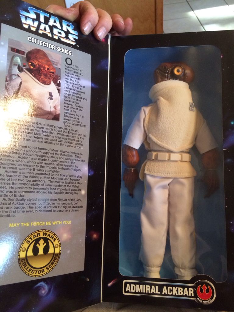 Admiral Ackbar - Hasbro (Star Wars) action figure collectible [Barcode 076281278667] - Main Image 2