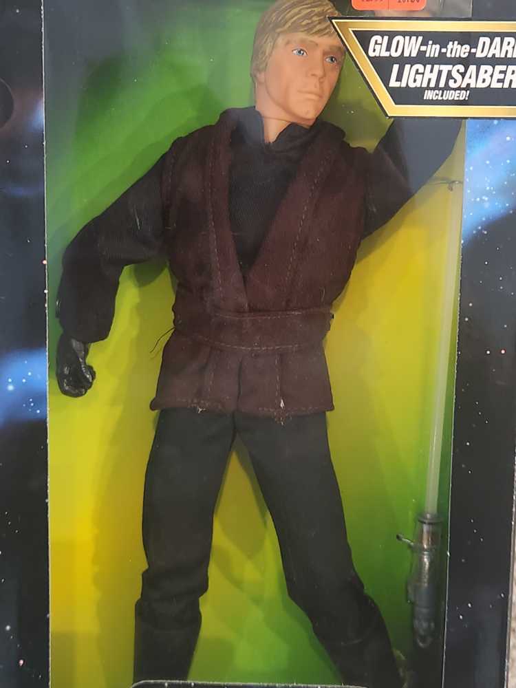 Luke Skywalker (in Jedi Gear) - Kenner (Collector 12” 1996- 2000: Action Series) action figure collectible [Barcode 076281280288] - Main Image 3