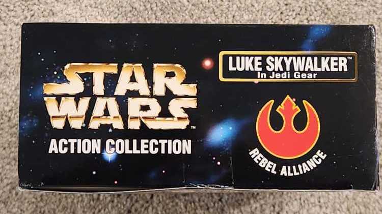 Luke Skywalker (in Jedi Gear) - Kenner (Collector 12” 1996- 2000: Action Series) action figure collectible [Barcode 076281280288] - Main Image 4