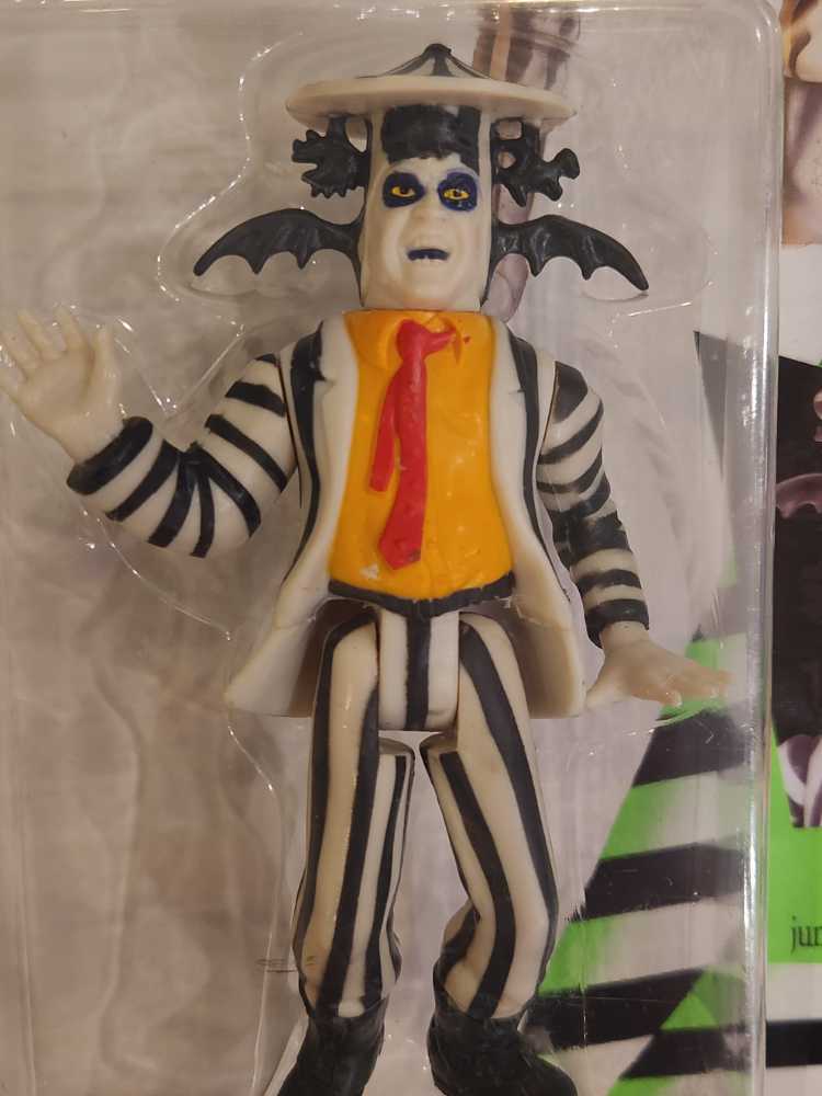 BEETLEJUICE Showtime Beetlejuice with Rotten Rattler - Kenner (Beetlejuice) action figure collectible [Barcode 076281300900] - Main Image 3