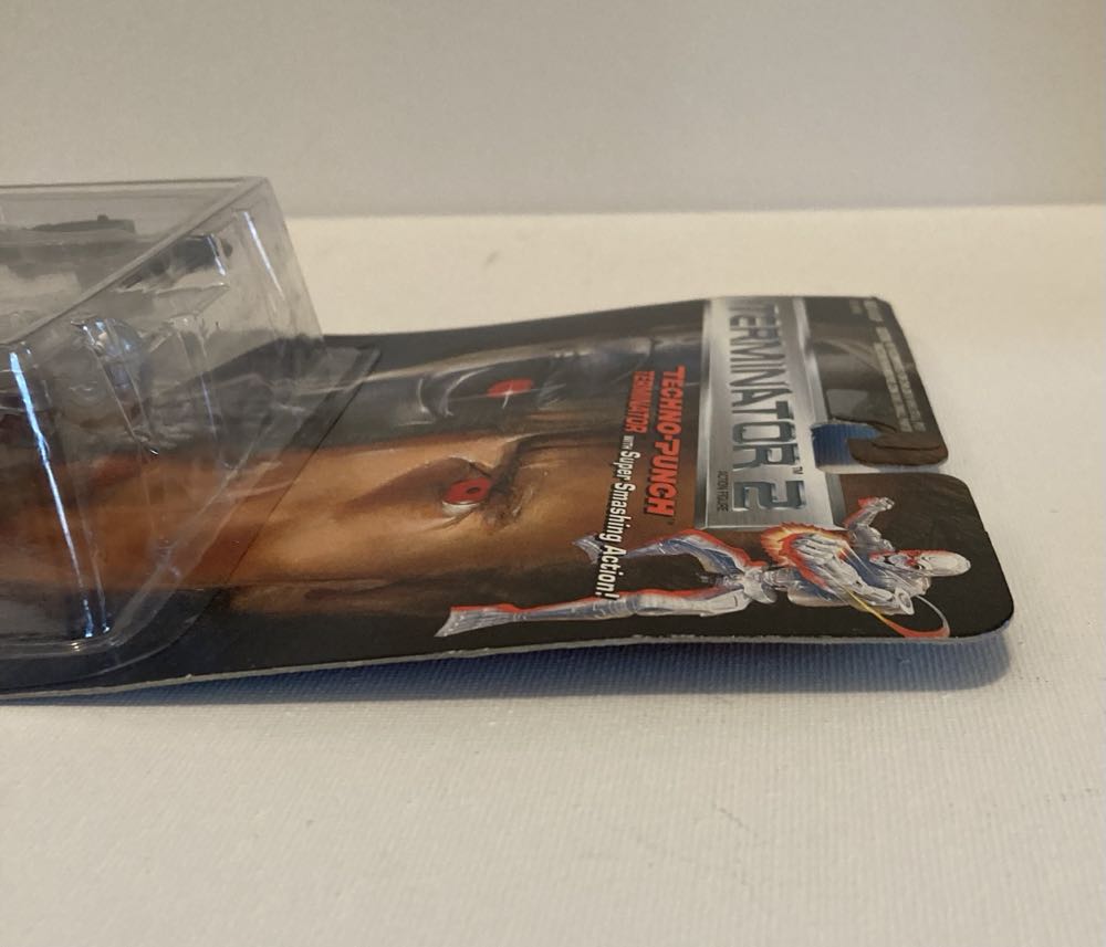 TERMINATOR 2 techno punch terminator Figure - Kenner (Termination 2: Judgement Day) action figure collectible [Barcode 076281564302] - Main Image 4