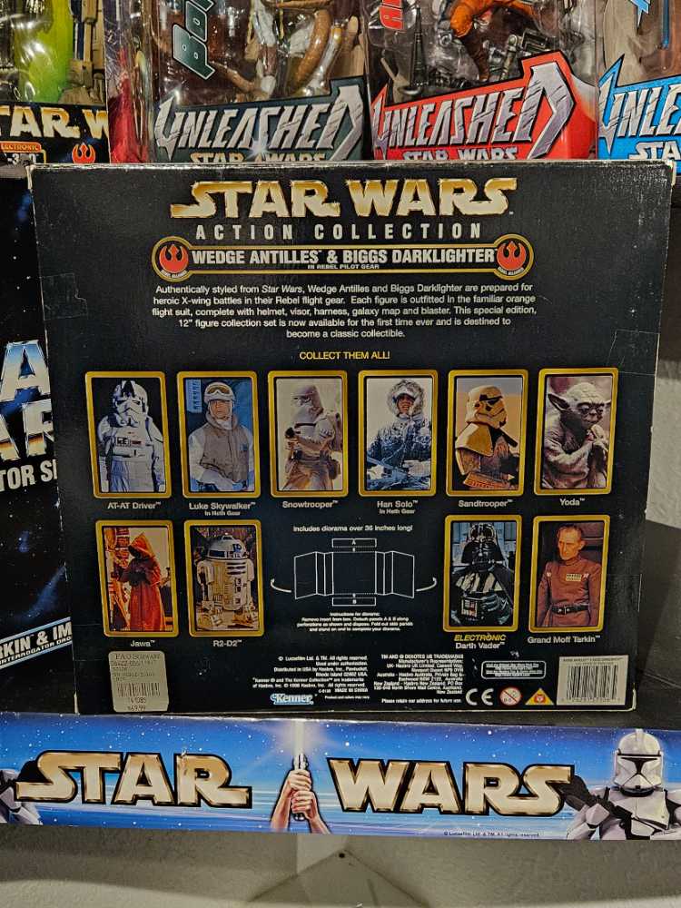12” Wedge Antilles & Biggs Darklighter 2-Pack - Hasbro (1995-2000 The Power of the Force) action figure collectible [Barcode 076281571065] - Main Image 3