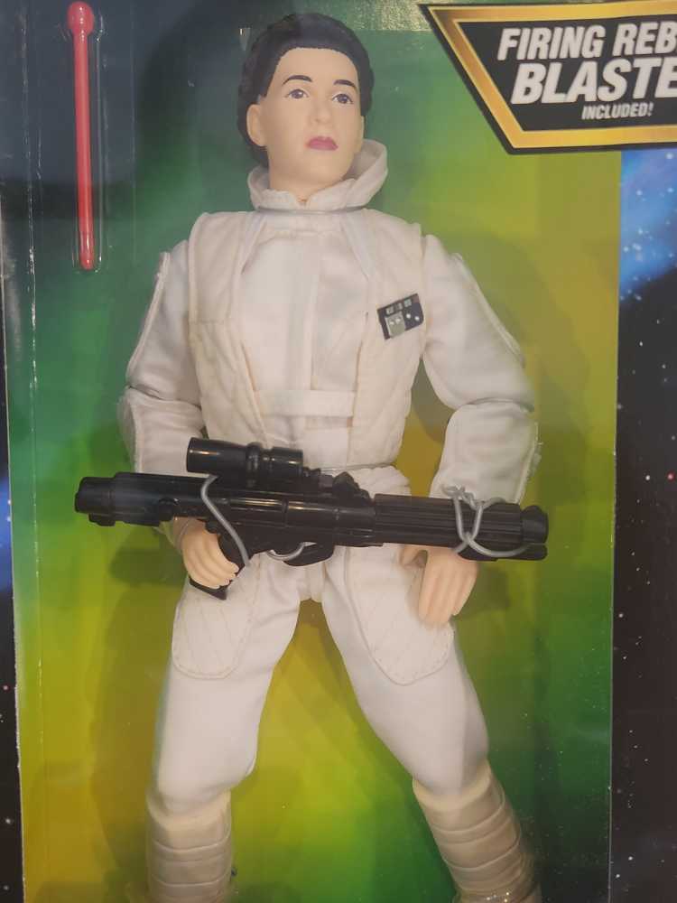 Star Wars princess leia in hoth gear  - Kenner (12” Action Collection) action figure collectible [Barcode 076281571102] - Main Image 3