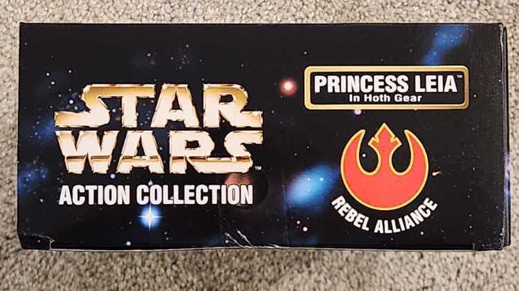 Star Wars princess leia in hoth gear  - Kenner (12” Action Collection) action figure collectible [Barcode 076281571102] - Main Image 4