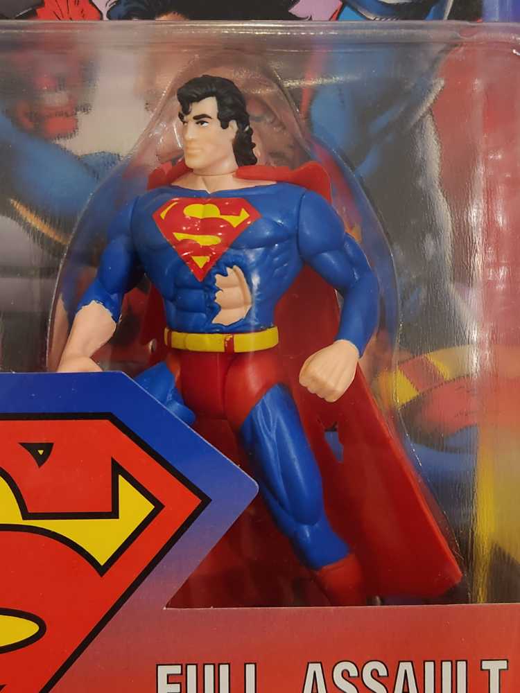 Superman "Full Assault” vs Massacre - Kenner (Superman: Man of Steel) action figure collectible [Barcode 076281629124] - Main Image 4
