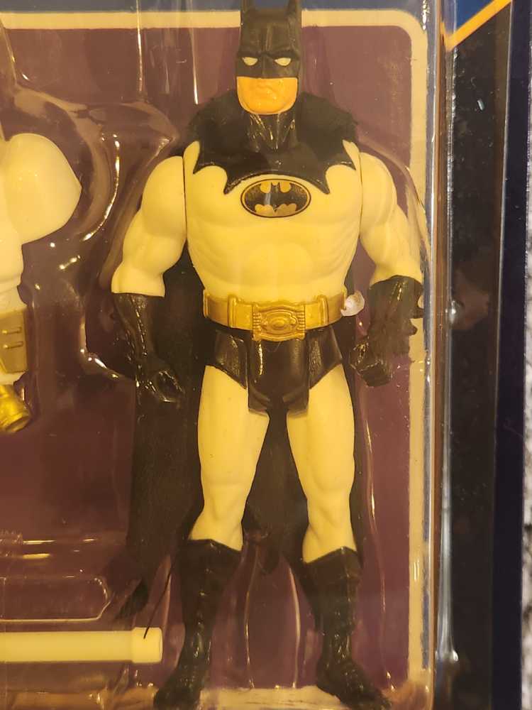 Batman (Arctic) - Kenner (Batman: Batman Returns) action figure collectible [Barcode 076281636207] - Main Image 3