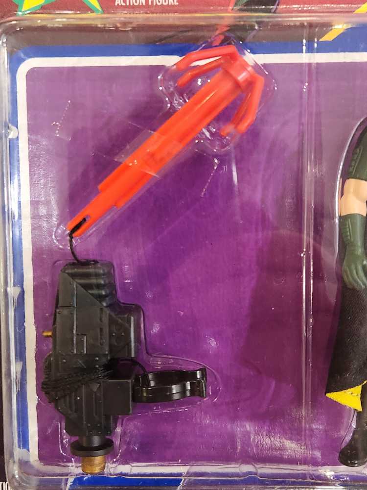 Robin (With Launching Grappling Hook) - Kenner / DC Comics (DC Comics / Batman) action figure collectible [Barcode 076281636306] - Main Image 4