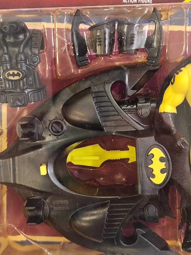 Deep Dive Batman - Kenner (Batman) action figure collectible [Barcode 076281637907] - Main Image 4