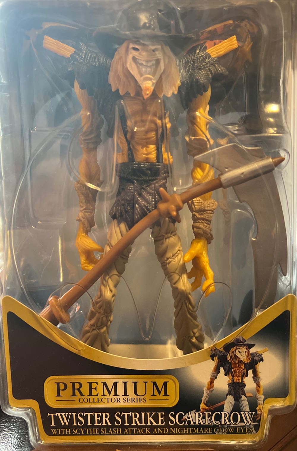LODK Twister Strike Scarecrow - Hasbo / Kenner (Batman LODK Premium) action figure collectible [Barcode 076281638195] - Main Image 3