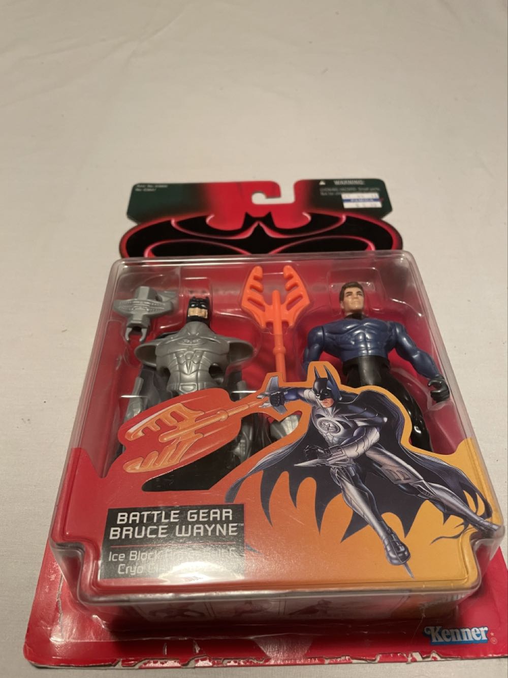 Batman & Robin Bruce Wayne - Battle Gear - Hasbro Inc (Batman & Robin Collection) action figure collectible [Barcode 076281638478] - Main Image 2