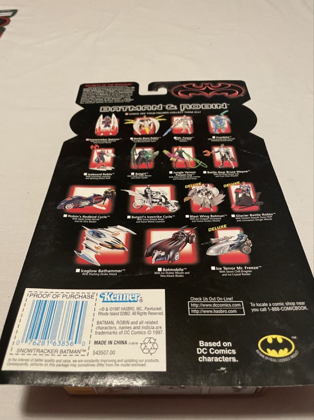 Snowtracker Batman - Hasbro (Batman & Robin) action figure collectible [Barcode 076281638560] - Main Image 4