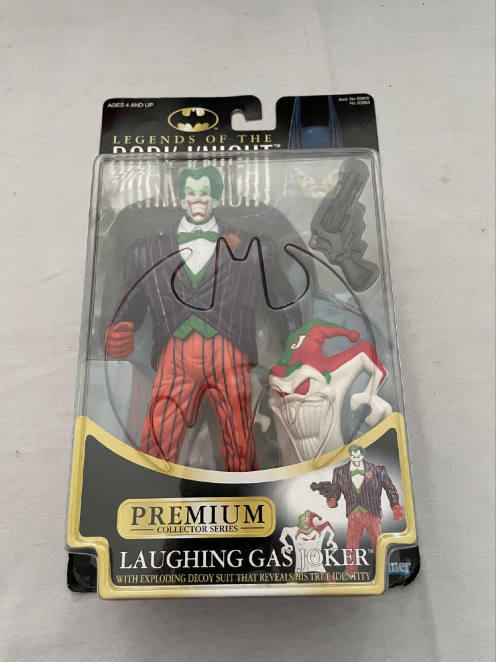 Joker (Laughing Gas) - Kenner (Batman: Legends of the Dark Knight) action figure collectible [Barcode 076281638638] - Main Image 3