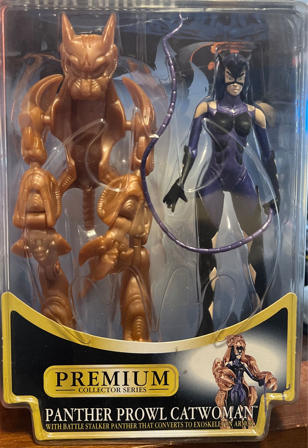 LODK Panther Prowl Catwoman - Kenner (Batman LODK) action figure collectible [Barcode 076281638645] - Main Image 3