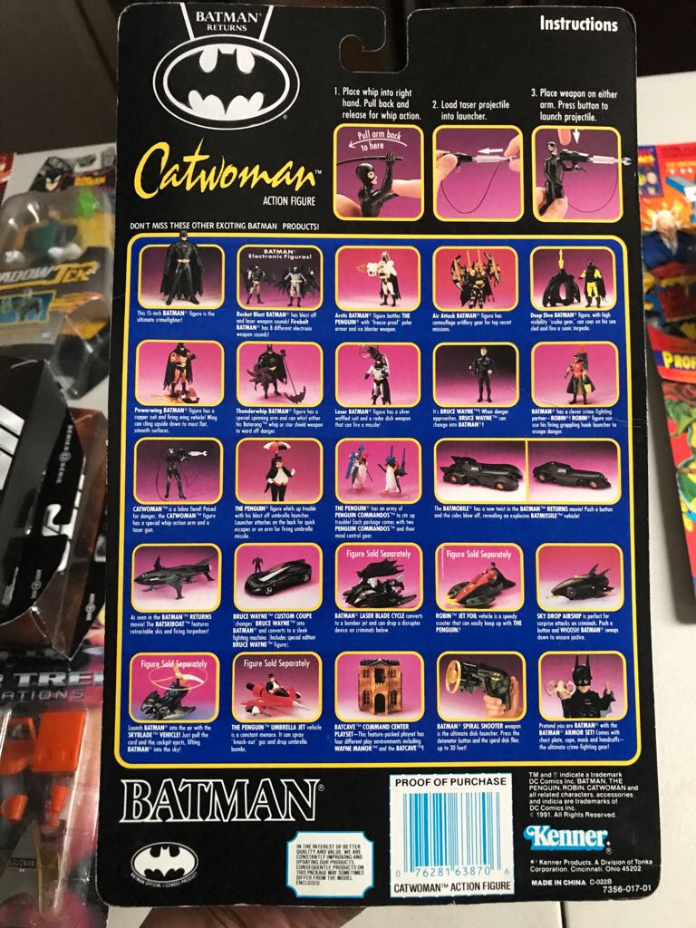 Catwoman - Kenner (Batman Returns) action figure collectible [Barcode 076281638706] - Main Image 2