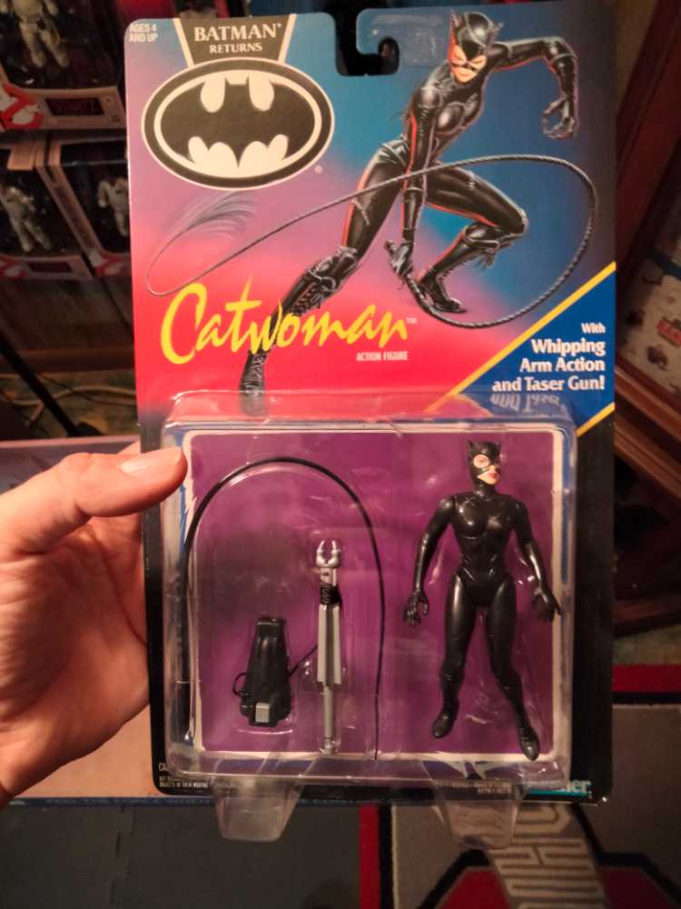 Catwoman - Kenner (Batman Returns) action figure collectible [Barcode 076281638706] - Main Image 3