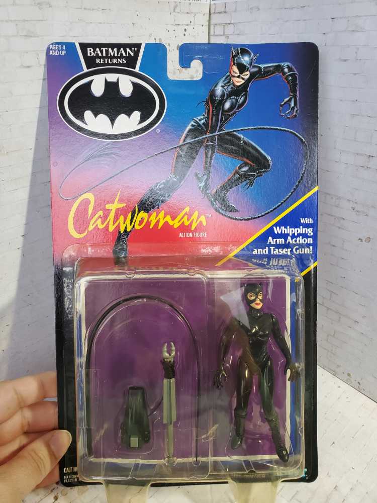 Catwoman - Kenner (Batman Returns) action figure collectible [Barcode 076281638706] - Main Image 4