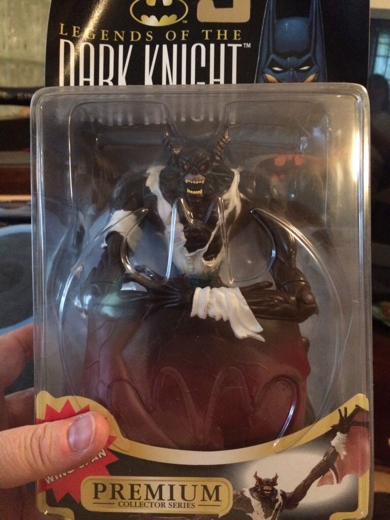 Man-Bat - Hasbo / Kenner (Batman: Legends of the Dark Knight: 6”) action figure collectible [Barcode 076281638829] - Main Image 1