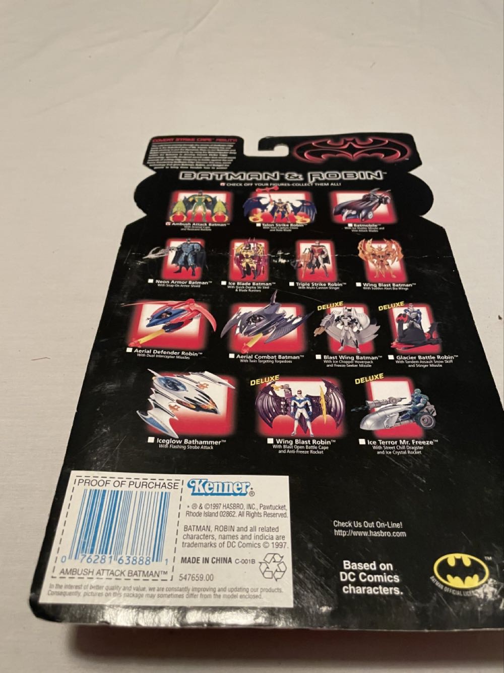 Batman (Ambush Attack) - Kenner (Batman: Batman & Robin) action figure collectible [Barcode 076281638881] - Main Image 4