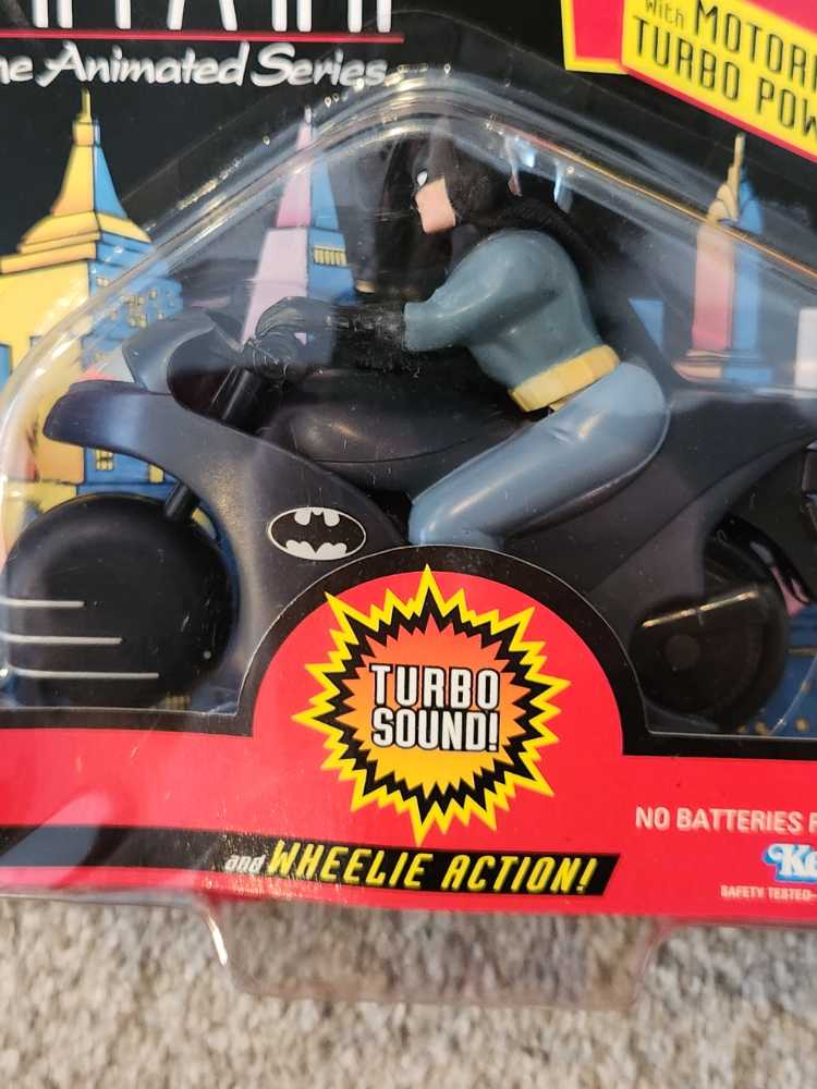 Batcycle - Kenner (Batman: The Animated Series) action figure collectible [Barcode 076281639819] - Main Image 3
