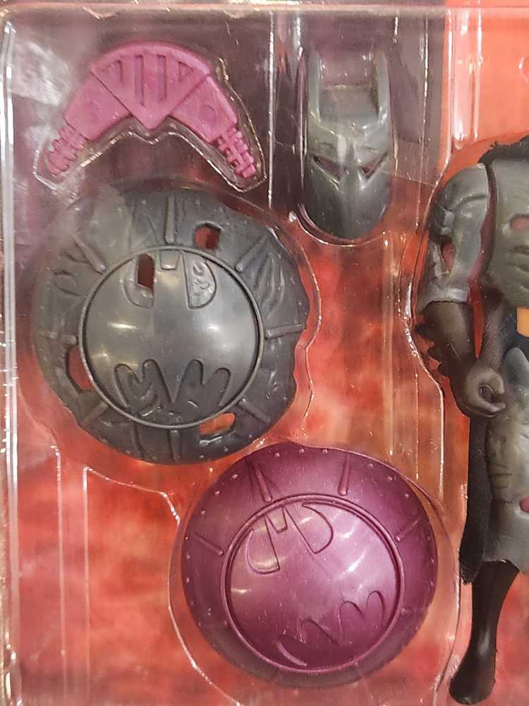 Batman [Total Armor] - Kenner (Batman - Mask Of The Phantasm) action figure collectible [Barcode 076281640013] - Main Image 4