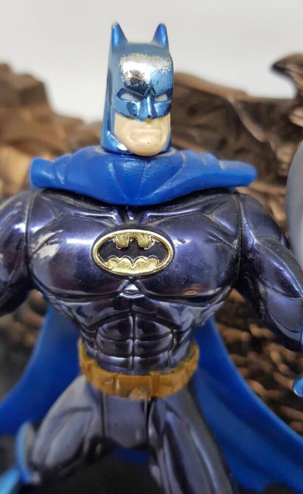 100th Edition Batman - Kenner (100th Edition) action figure collectible [Barcode 076281640846] - Main Image 3