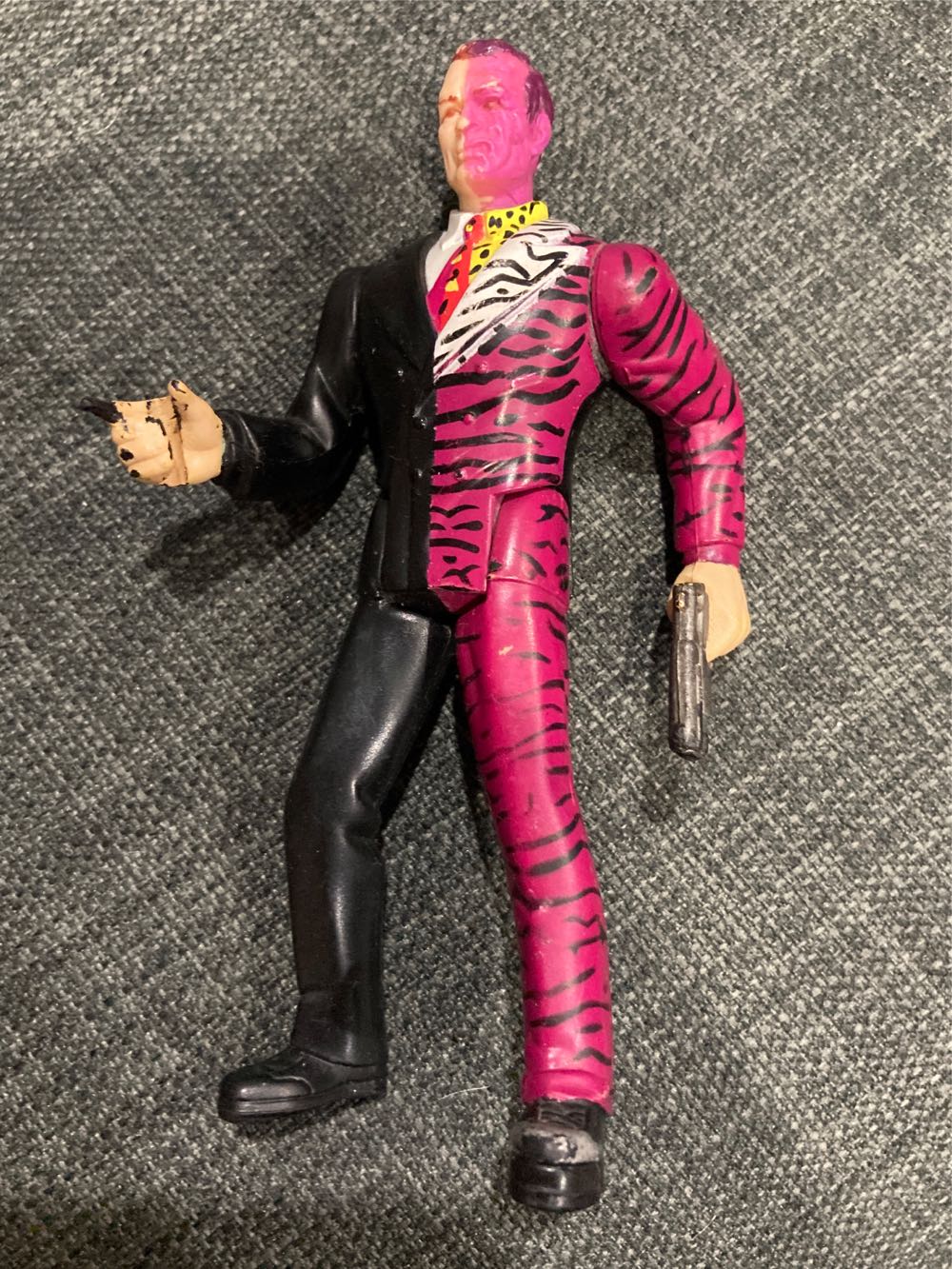 Two-Face - Kenner (DC Comics / Batman) action figure collectible [Barcode 076281641478] - Main Image 3