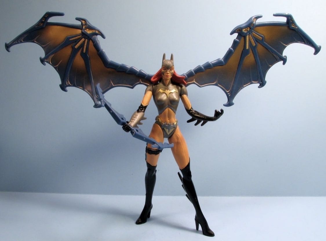 Legends Of The Dark Knight: Batgirl - Hasbo / Kenner (DC: Legends of the Dark Knight: 6”) action figure collectible [Barcode 076281642482] - Main Image 3