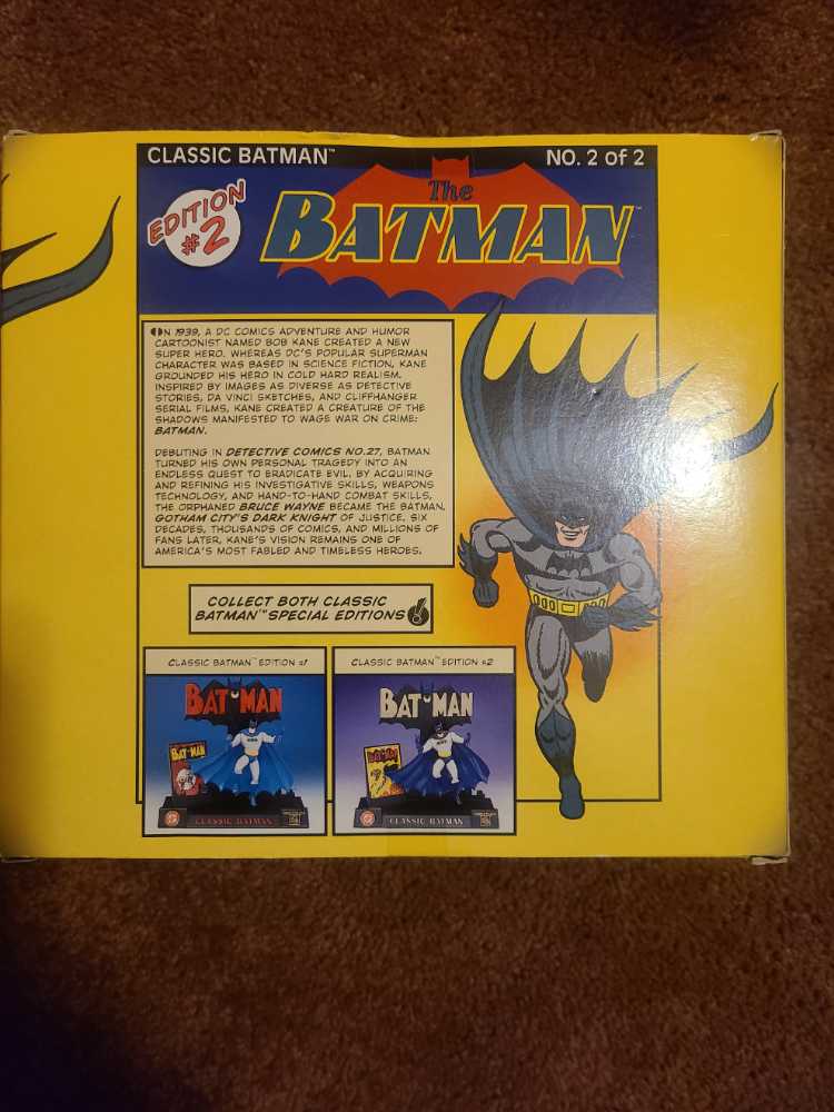 Kenner Toys Classic The Batman Edition #2  - Kenner (Statue) action figure collectible [Barcode 076281642932] - Main Image 2