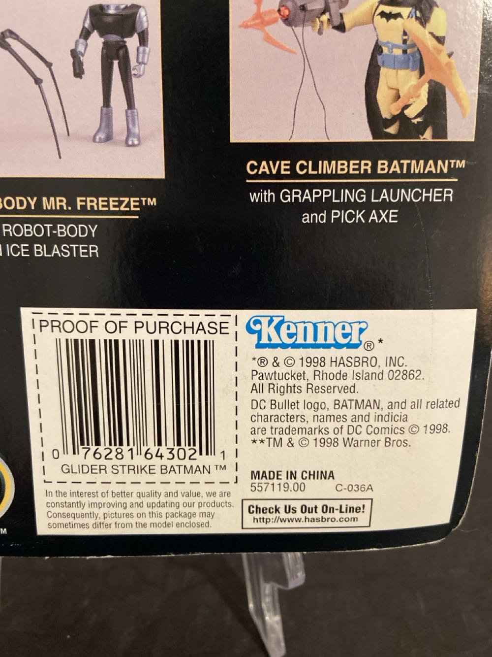Glider Strike Batman - Hasbro (Batman / DC Comics / The New Batman Adventures (animated series)) action figure collectible [Barcode 076281643021] - Main Image 3
