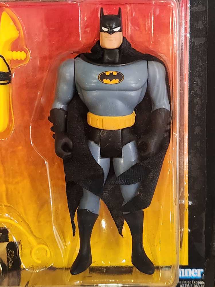 Batman (Combat Belt) - Kenner (Batman: The Animated Series) action figure collectible [Barcode 076281646701] - Main Image 3