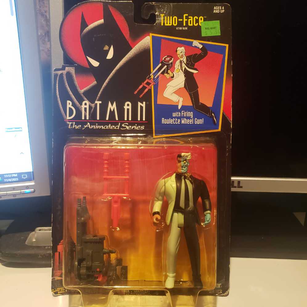 Two-Face - Kenner (Batman: The Animated Series) action figure collectible [Barcode 076281647104] - Main Image 2